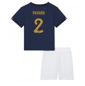Frankrijk Benjamin Pavard #2 Thuis tenue voor kinderen WK 2022 Korte Mouwen (+ broek)