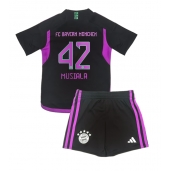 Bayern Munich Jamal Musiala #42 Uit tenue voor kinderen 2023-24 Korte Mouwen (+ broek)