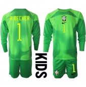 Brazilië Alisson Becker #1 Keeper Uit tenue voor kinderen WK 2022 Lange Mouwen (+ broek)