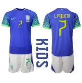 Brazilië Lucas Paqueta #7 Uit tenue voor kinderen WK 2022 Korte Mouwen (+ broek)