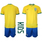 Brazilië Thuis tenue voor kinderen WK 2022 Korte Mouwen (+ broek)