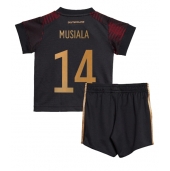 Duitsland Jamal Musiala #14 Uit tenue voor kinderen WK 2022 Korte Mouwen (+ broek)