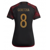 Duitsland Leon Goretzka #8 Uit tenue voor Dames WK 2022 Korte Mouwen