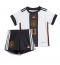Duitsland Mario Gotze #11 Thuis tenue voor kinderen WK 2022 Korte Mouwen (+ broek)