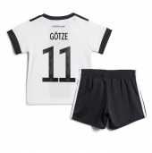 Duitsland Mario Gotze #11 Thuis tenue voor kinderen WK 2022 Korte Mouwen (+ broek)