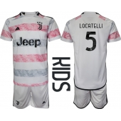Juventus Manuel Locatelli #5 Uit tenue voor kinderen 2023-24 Korte Mouwen (+ broek)