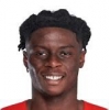 Lesley Ugochukwu tenue