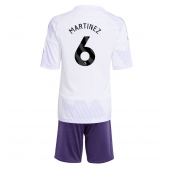 Manchester United Lisandro Martinez #6 Uit tenue voor kinderen 2025-26 Korte Mouwen (+ broek)