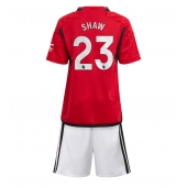 Manchester United Luke Shaw #23 Thuis tenue voor kinderen 2023-24 Korte Mouwen (+ broek)