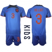 Nederland Matthijs de Ligt #3 Uit tenue voor kinderen WK 2022 Korte Mouwen (+ broek)